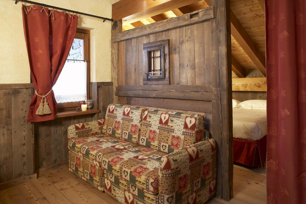 Residence Lo Peyo Champoluc Kamer foto