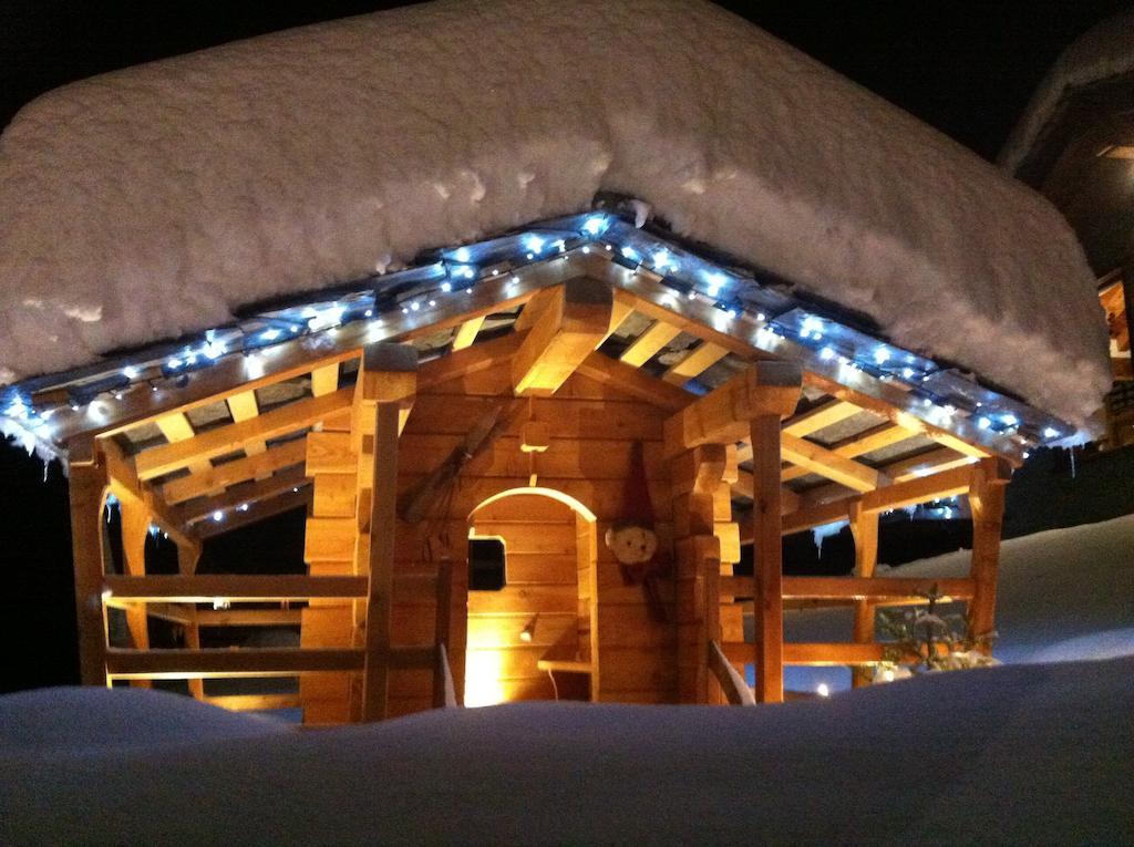 Residence Lo Peyo Champoluc Buitenkant foto