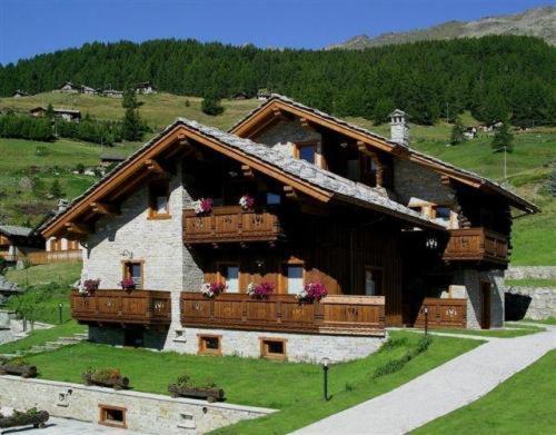 Residence Lo Peyo Champoluc Buitenkant foto