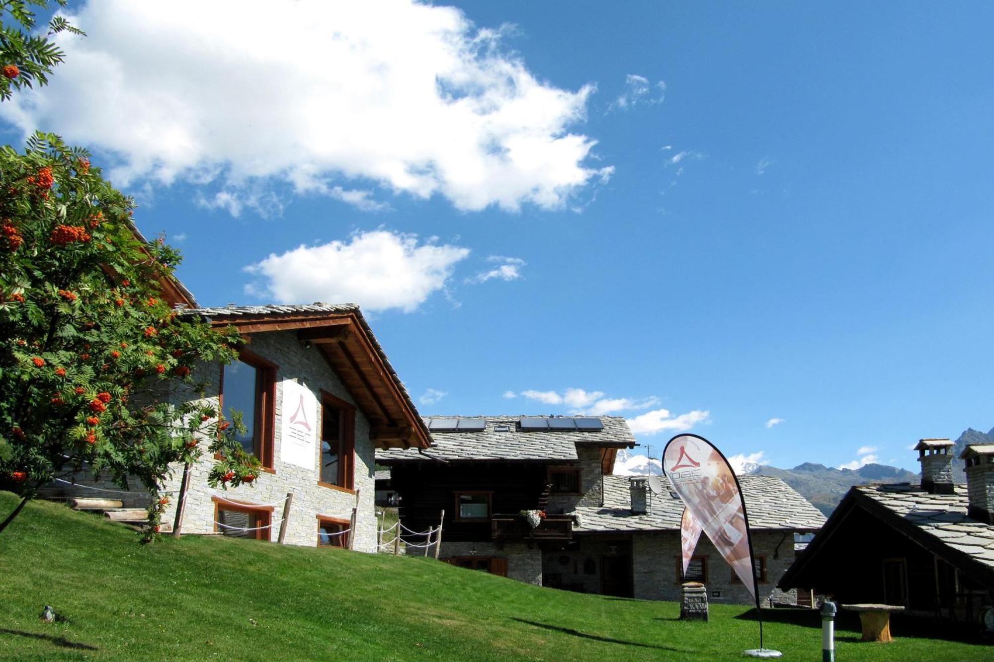 Residence Lo Peyo Champoluc Buitenkant foto